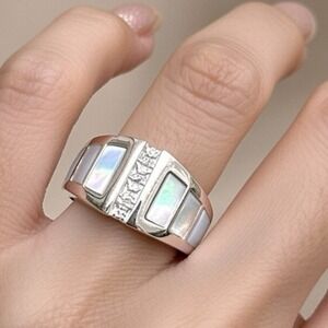 Swarovski Crystal Sterling Silver overlay w/ Mother of Pearl Ring 8.75